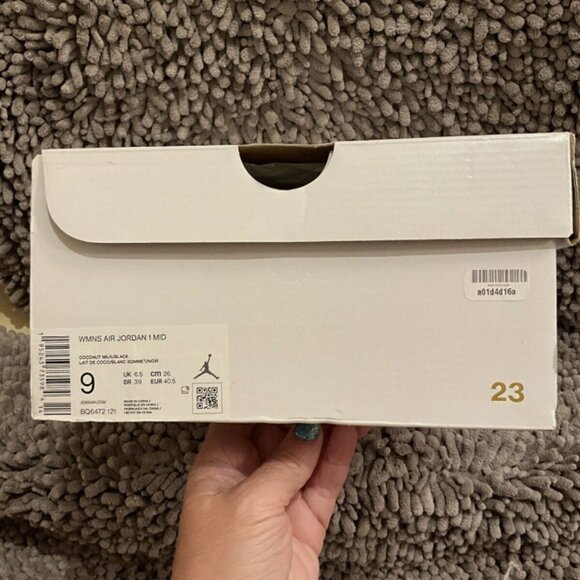 Women’s Air Jordan 1 MID Coconut Milk /Black Sz 9 euc 2021 - Picture 13 of 13